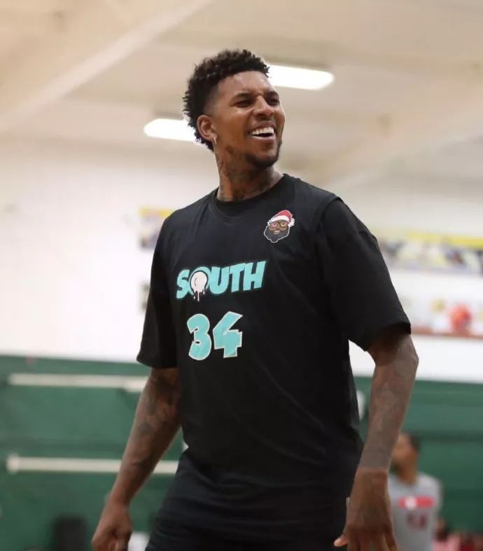 在高强度的 在高强度的