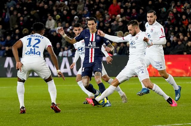 后场出球到 后场出球到